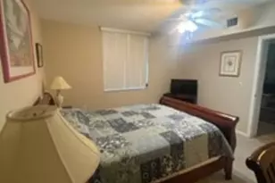 3826 Whitehall Dr, West Palm Beach, FL 33401 - Photo 15