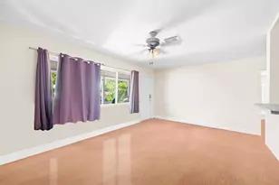 137 NW 7th St, Boca Raton, FL 33432 - Photo 13