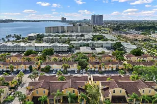 1015 Lake Shore Dr, Lake Park, FL 33403 - Photo 33