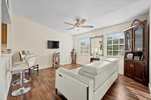 1015 Lake Shore Dr, Lake Park, FL 33403 - Photo 13