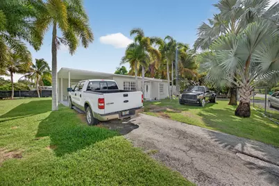 15020 Garfield Drive, Homestead, FL 33033 - Photo 3