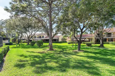 819 Windermere Way, Palm Beach Gardens, FL 33418 - Photo 3