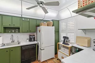 3505 Oaks Way, Pompano Beach, FL 33069 - Photo 7