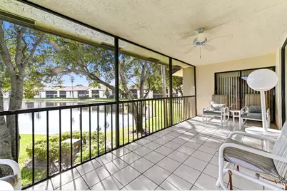 10247 N Circle Lake Drive, Unit #201, Boynton Beach, FL 33437 - Photo 5