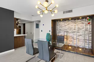 20515 E Country Club Dr, Aventura, FL 33180 - Photo 11