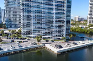 20515 E Country Club Dr, Aventura, FL 33180 - Photo 39