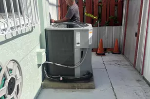 820 W Lakewood Rd, West Palm Beach, FL 33405 - Photo 17