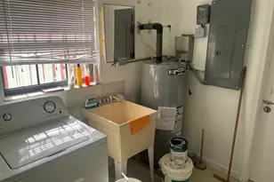 820 W Lakewood Rd, West Palm Beach, FL 33405 - Photo 13