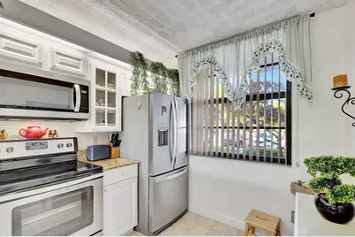 3630 Whitehall Drive, Unit #105, West Palm Beach, FL 33401 - Photo 5