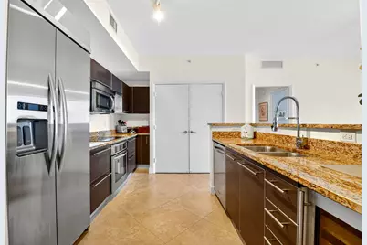 550 Okeechobee Boulevard, Unit #623, West Palm Beach, FL 33401 - Photo 15