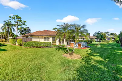 440 Pine Villa Drive, Atlantis, FL 33462 - Photo 49