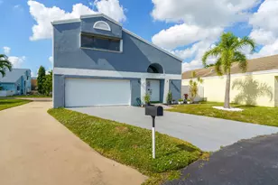 5 Compton Way, Boynton Beach, FL 33426 - Photo 3