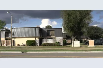 2464 Waterside Drive, Lake Worth, FL 33461 - Photo 3