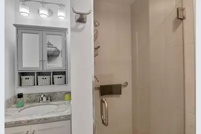 68 Royal Oak Court, Unit #202, Vero Beach, FL 32962 - Photo 15