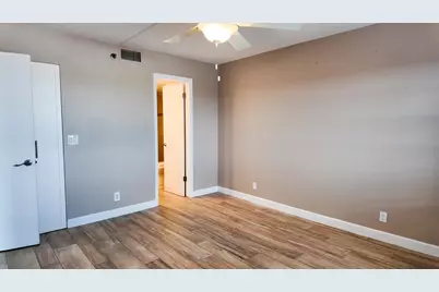 4640 Lucerne Lakes Boulevard, Unit #502, Lake Worth, FL 33467 - Photo 19