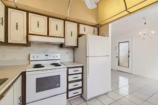 180 Flanders D, Delray Beach, FL 33484 - Photo 15