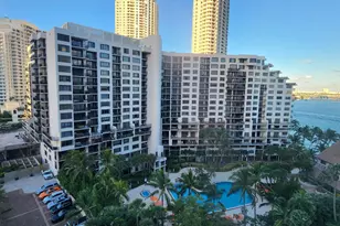 520 Brickell Key Dr Unit, Miami, FL 33131 - Photo 19