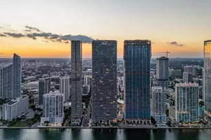 700 NE 24th St, Miami, FL 33137 - Photo 1