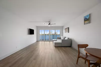 3040 Lake Shore Drive, Unit #Ph 2, Riviera Beach, FL 33404 - Photo 3