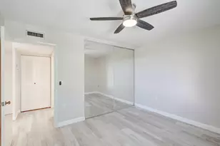 2561 Village Blvd, West Palm Beach, FL 33409 - Photo 13