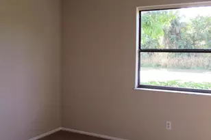 674 25th St SW, Vero Beach, FL 32962 - Photo 13