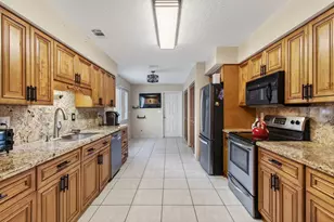 7574 Ironbridge Cir, Delray Beach, FL 33446 - Photo 13