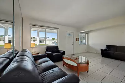 5612 NW 49th Avenue, Tamarac, FL 33319 - Photo 5