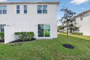 4645 Meyerson Pl, Lake Worth, FL 33463 - Photo 9