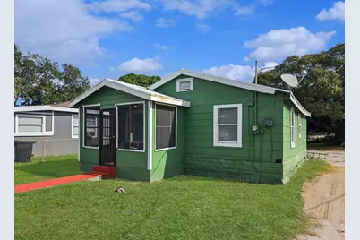 518 N 15th Street, Fort Pierce, FL 34950 - Photo 1