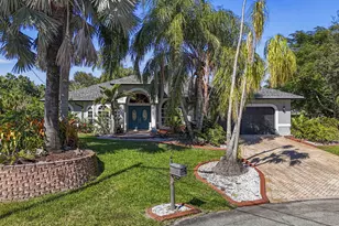 140 SW Mark Ct, Port Saint Lucie, FL 34953 - Photo 3