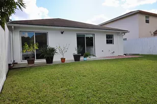6196 Azalea Cir, West Palm Beach, FL 33415 - Photo 11