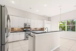 1366 Crossbill Ct, Weston, FL 33327 - Photo 23