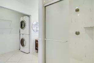 1310 Manor Dr, Singer Island, FL 33404 - Photo 13