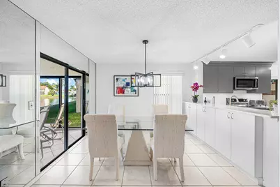 10423 S Circle Lake Drive, Unit #102, Boynton Beach, FL 33437 - Photo 5