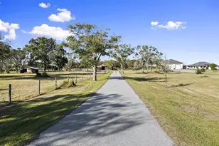 4044 Johnston Rd, Fort Pierce, FL 34951 - Photo 13