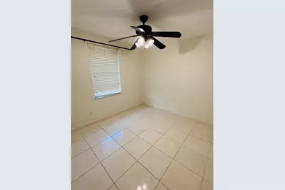 11917 NW 57th Street, Coral Springs, FL 33076 - Photo 9