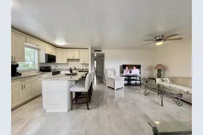 117 Flanders C, Delray Beach, FL 33484 - Photo 5