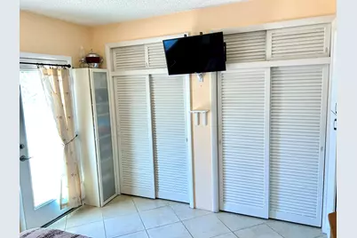 920 SW 11th Avenue, Unit #5D, Hallandale Beach, FL 33009 - Photo 17