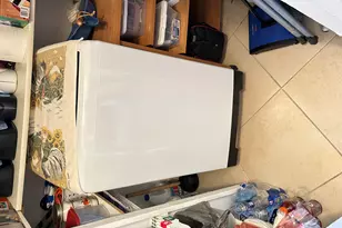 920 SW 11th Ave, Hallandale Beach, FL 33009 - Photo 9