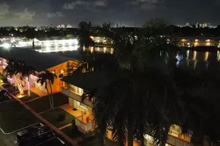 920 SW 11th Ave, Hallandale Beach, FL 33009 - Photo 29