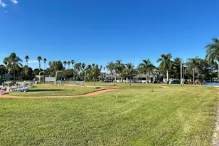 920 SW 11th Ave, Hallandale Beach, FL 33009 - Photo 25