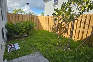 95 SE 11 Ave, Florida City, FL 33034 - Photo 17