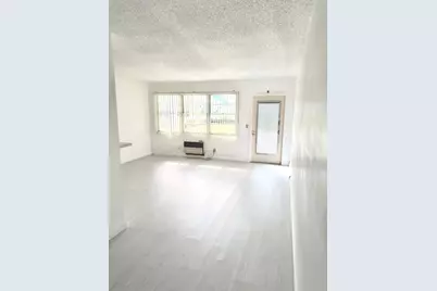 319 Newport V, Unit #319, Deerfield Beach, FL 33442 - Photo 5