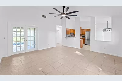 11989 Persimmon Boulevard, Royal Palm Beach, FL 33411 - Photo 5