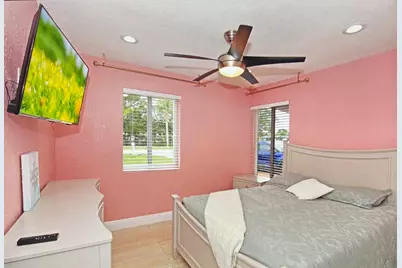 124 Davis Road, Palm Springs, FL 33461 - Photo 25