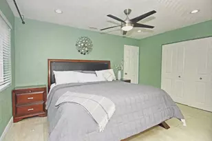 124 Davis Rd, Palm Springs, FL 33461 - Photo 15