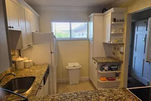 2682 S Garden Dr Unit, Lake Worth, FL 33461 - Photo 3