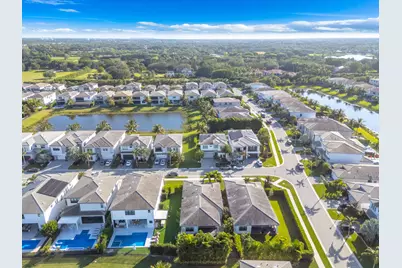 8281 Oceanus Drive, Boca Raton, FL 33496 - Photo 13