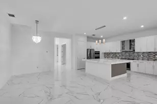 8281 Oceanus Dr, Boca Raton, FL 33496 - Photo 45