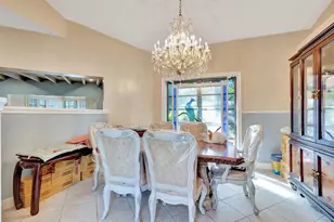 550 Sky Lake Dr, West Palm Beach, FL 33415 - Photo 23
